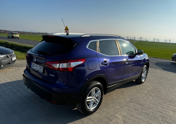 Nissan Qashqai cena 49999 przebieg: 200000, rok produkcji 2014 z Poddębice małe 562